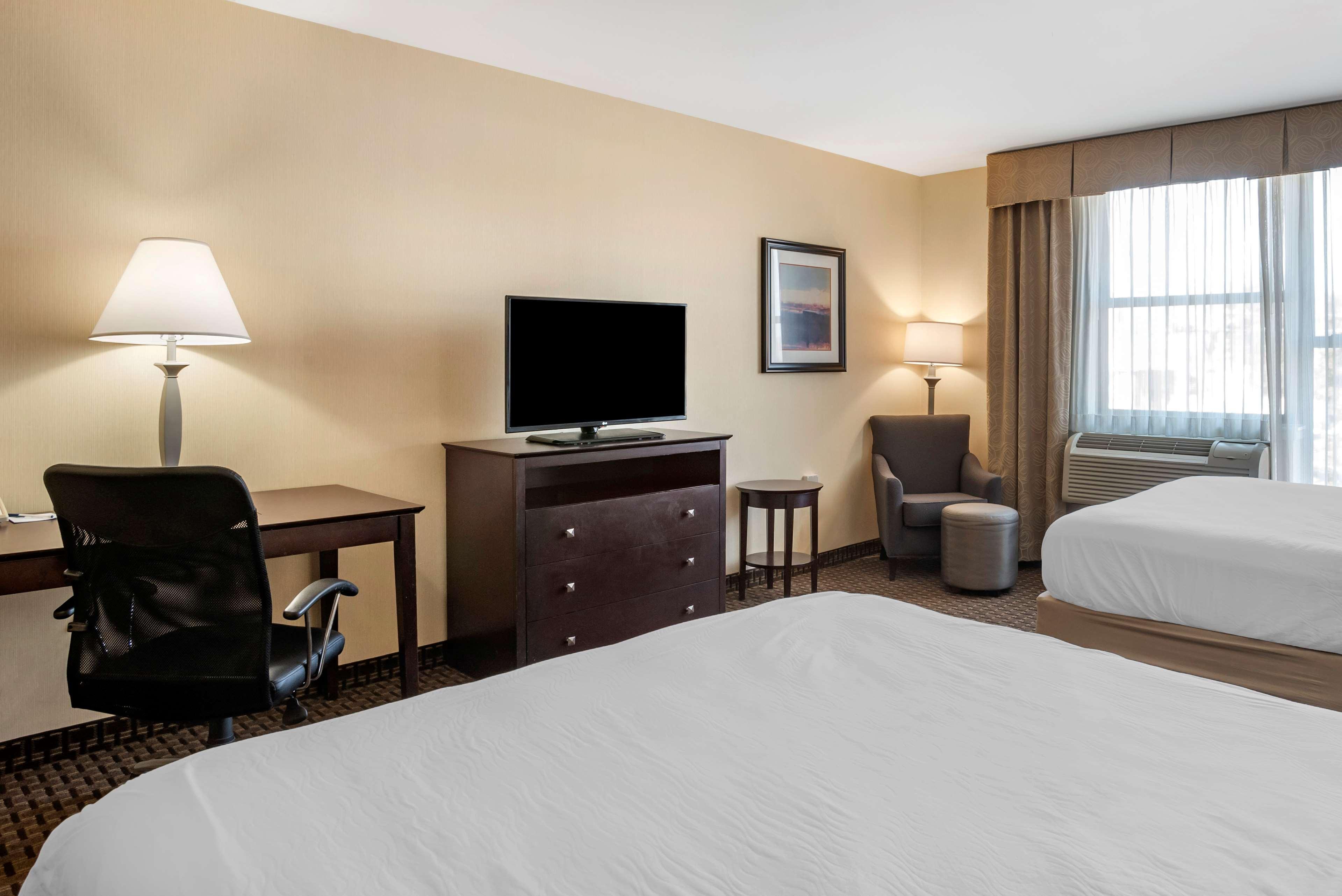 Best Western Plus Philadelphia Airport South - At Widener University Chester Buitenkant foto