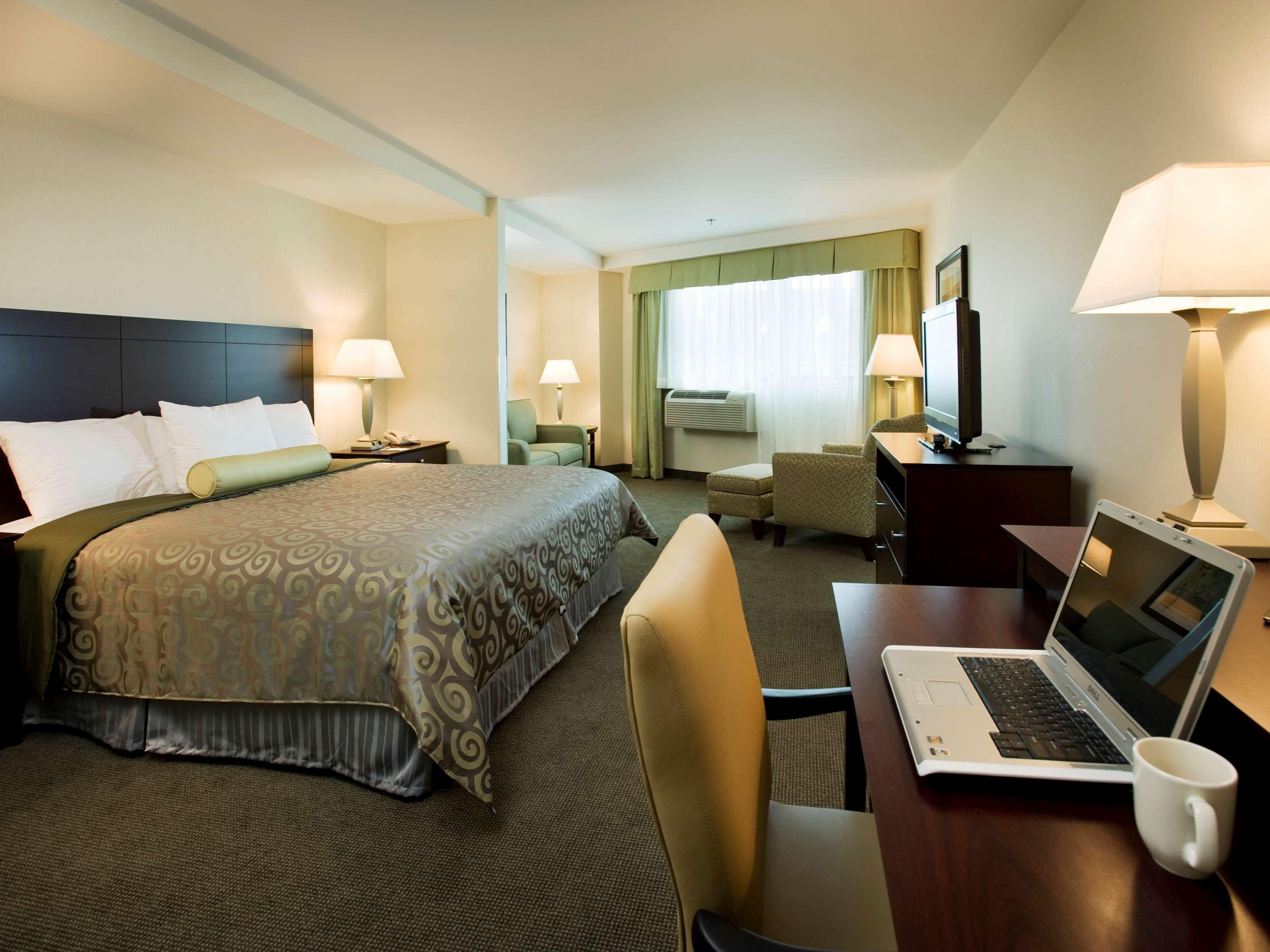 Best Western Plus Philadelphia Airport South - At Widener University Chester Buitenkant foto