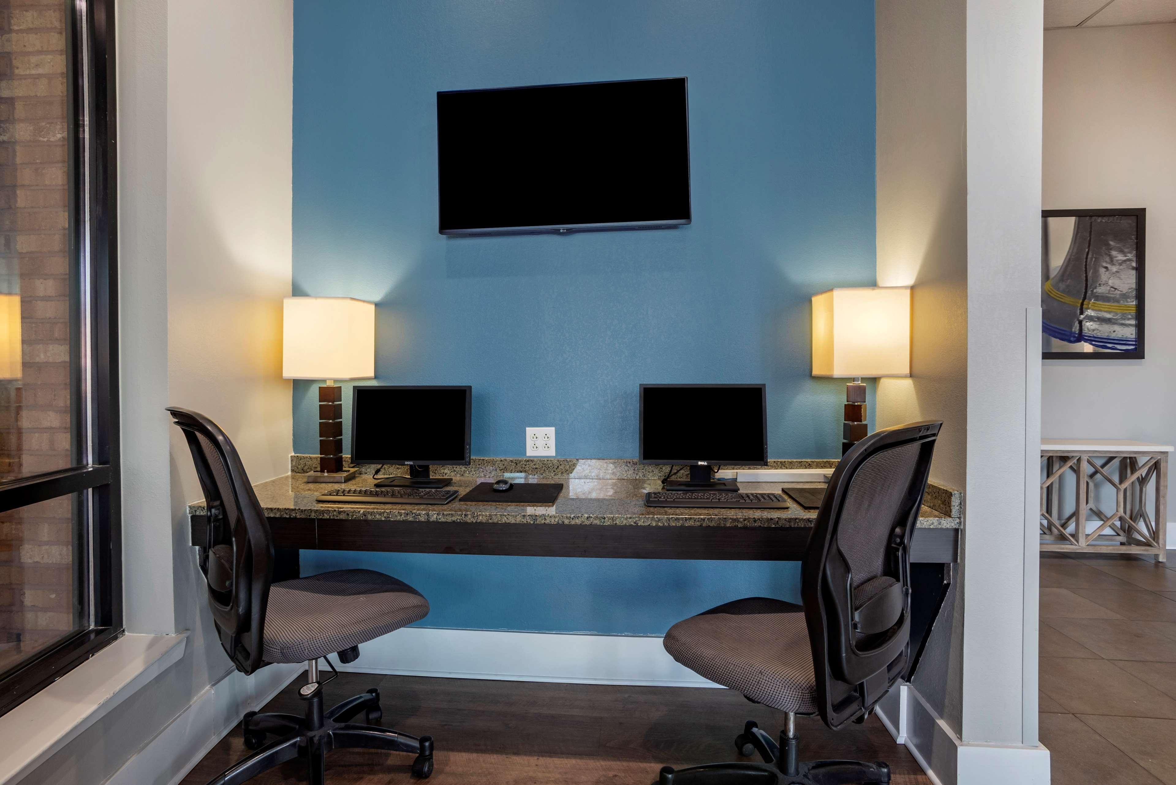 Best Western Plus Philadelphia Airport South - At Widener University Chester Buitenkant foto